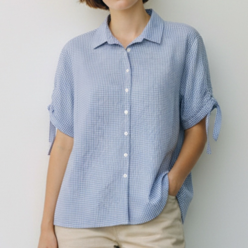 Gap Ladies’ Small lavender Gingham button up Shirt